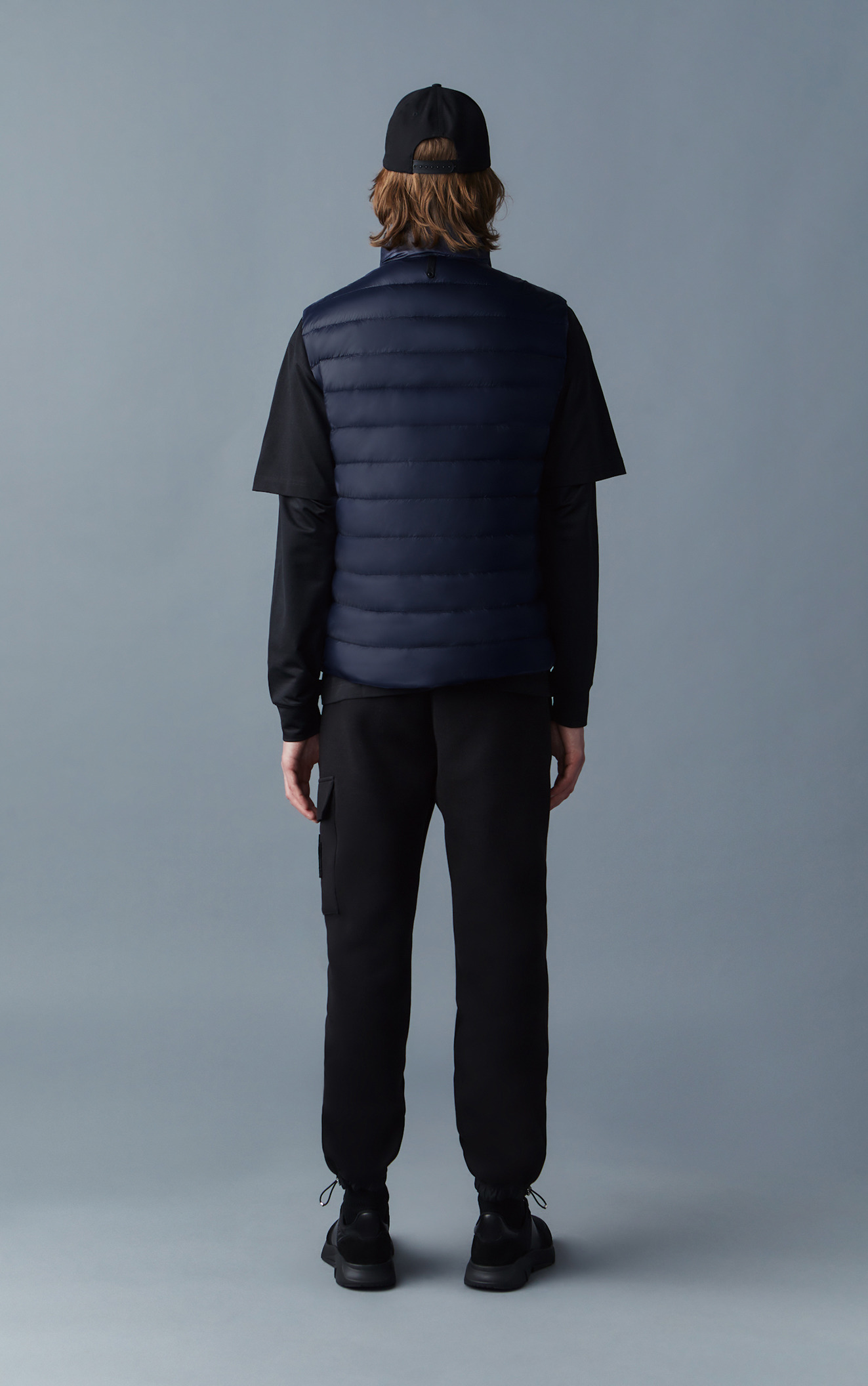 【MACKAGE】HARDY　ベスト　L　ライトダウン MACKAGE】HARDYベストLライトダウン